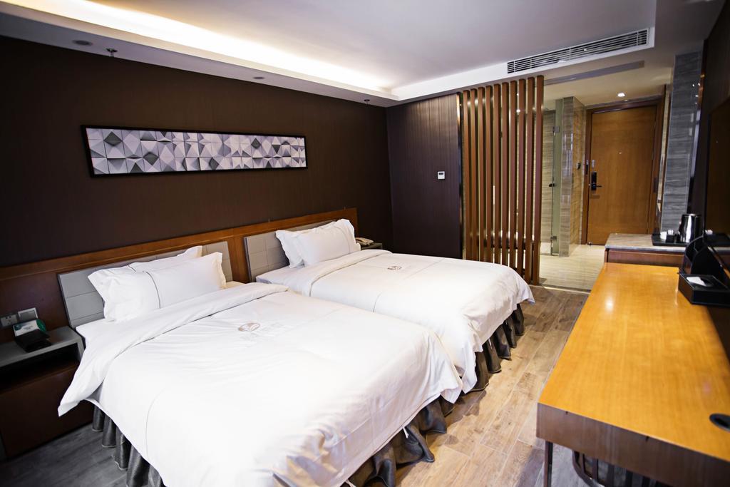 Insail Hotel Zhuhai Room photo