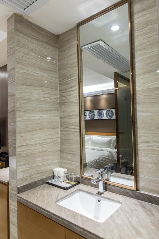 Insail Hotel Zhuhai Room photo