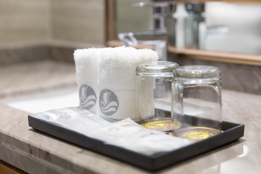 Insail Hotel Zhuhai Room photo