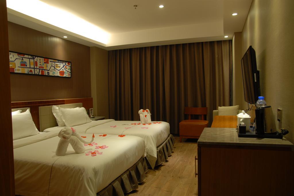 Insail Hotel Zhuhai Exterior photo